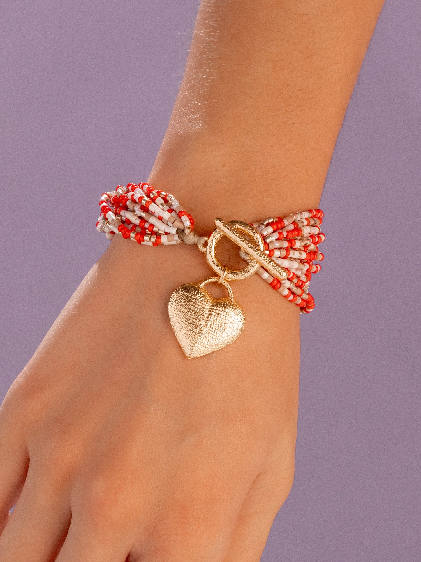 PULSERA BROCHE CORAZÓN + ARETES - MULTICOLOR